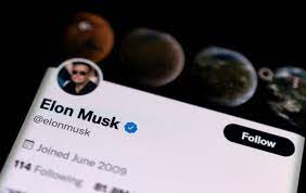 Twitter einigt sich mit Elon Musk auf ...
