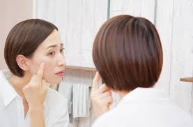 causes of dry skin around the eyes