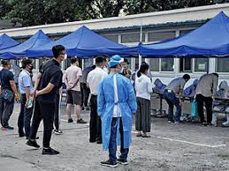 The city state was recently crowned the best place to be in the pandemic, and reported an average of seven daily cases. Singapore Vaccination Singapore To Start Vaccinating 12 18 Year Olds As Pm Outlines Reopening Plans The Economic Times