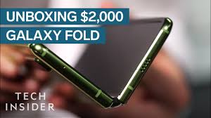 Samsung galaxy fold having 7.3 inches dynamic amoled display with support of up to 16 million colors. Unboxing The 2 000 Samsung Galaxy Fold Youtube