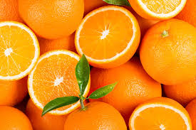 El jugo de naranja es mi bebida preferida por la mañana.orange juice is my preferred drink in the morning. La Naranja La Fruta Preferida De Los Catalanes