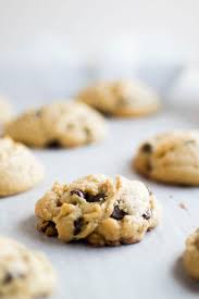 Healthy chocolate chip cookies that are paleo and gluten free and no refined sugar! Butterless Chocolate Chip Cookies With Coconut Oil