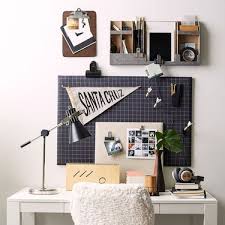Hang Photos And Art In Your Dorm Room