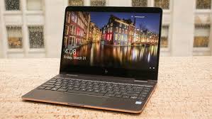 Wowww !! HP Boyong Dua Laptop Premium Yang Harganya Sebuah Skuter Matik