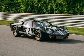 Ford motor company returned to le mans for a rematch with ferrari in 1967. Ford Gt40 1966 Le Mans Winner Photos Details Specs Digital Trends
