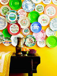 How To Arrange A Decorative Plate Wall