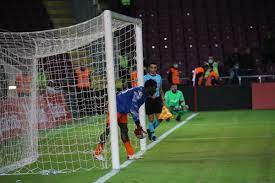 Hatayspor - Eyüpspor maçında kaleye geçen Diouf'tan penaltı golü -  Milliyetçi Haber