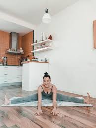 postures de yoga pour devenir souple