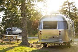tips to back up a travel trailer alone