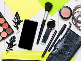 top 5 makeup s for a travel kit
