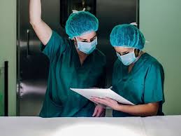 21 pros and cons of being a surgeon