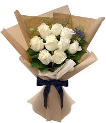 9 white roses bouquet gift and