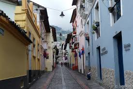 Доллар сша, эквадорский сукре язык: Weitere Fotos Von Quito In Ecuador