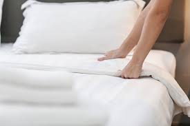 how to keep hotel bedding pillows