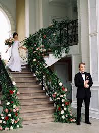 how to decorate stairs for your wedding