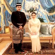 Tengku shaheera abdullah's 21st birthday party | tatler. Manis Berseri Seri Tengku Puteri Iman Afzan Ketika Istiadat Menempah Bidan Di Istana Negara Nona