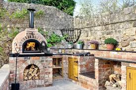 Pizza Oven Ideas For Your Outdoor Kitchen