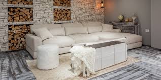 Елегантният дизайн с тънки подлакътници, които допринасят за компактните размери на дивана правят изделието изключително атрактивно за малки апартаменти с модерно обзавеждане. Glovi Divani Mebeli Yavor
