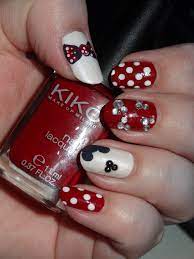 polishlover: kiko 240 - Apple Red & Mickey Mouse Manicure