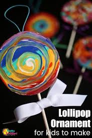 These red, white and blue decorations are easy to make and easy on the wallet. Easy Gorgeous Lollipop Ornament For Kids To Make