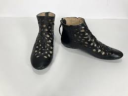 House Of Harlow Sz 36 Us 5 Tate Perforated Booties Black Leather Booties Ebay