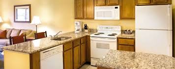 gatlinburg hotels with kitchens water