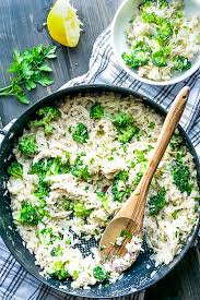 Watch how easy chicken broccoli casserole is with minute® rice. One Pot Chicken Broccoli Rice The Kitchen Girl