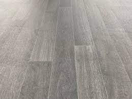 plank vinyl flooring quality lino