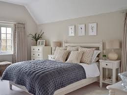 grey bedroom with carpet ideas