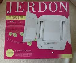 jerdon euro tri fold lighted makeup mirror jgl10w white