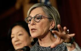 Senator barbara boxer was shoved from behind and robbed of her cellphone in downtown oakland on monday, a message from her twitter account said. Former Sen Barbara Boxer Assaulted Robbed In Oakland S Jack London Neighborhood Her Office Says