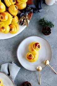 One of my favorite christmas recipes to make each year is swedish christmas braid. Swedish Saffron Buns Lussekatter Del S Cooking Twist