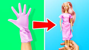 Barbie es coqueta y exigente, pero seguro que sabrás vestirla debidamente para las ocasiones especiales en y no podían faltar en los juegos de vestir a barbie, los juegos para vestirla el día de su boda con ken. 25 Trucos Y Manualidades Con Munecas Barbie Youtube