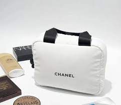 market chanel cosmetics cloud bag