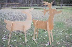 build wooden deer for outdoor decor