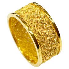 22 karat yellow gold ring at 1stdibs