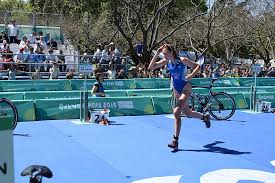 Men's triathlon kicks off with bizarre false start, first in olympic history. File Triathlon Girls Yog18 07 10 2018 122 Jpg Wikimedia Commons