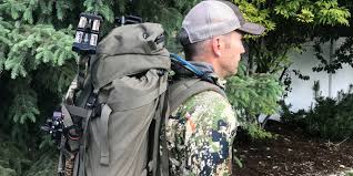 choosing an elk hunting backpack