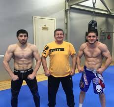 He currently fights in the lightweight division for the ultimate fighting championship (ufc) and is a combat sambo world champion. Islam Mahachev Biografiya Boi V Ufc Nacionalnost I Lichnaya Zhizn Bojca