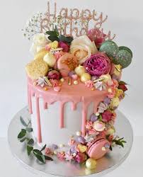 drip cake and macaron decorating cl