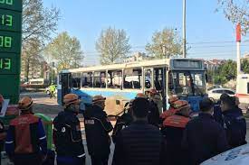 İnfaz koruma memurlarını taşıyan otobüse bombalı saldırı - odakhaber.com