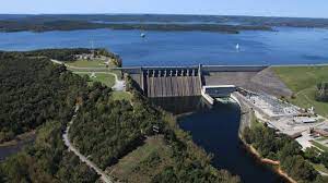 release of spillways at table rock lake