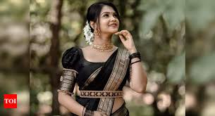 amulya gowda looks elegance personified