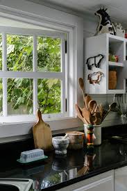 the standard kitchen cabinet height for