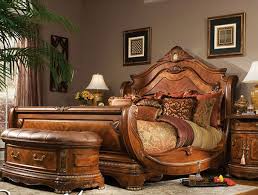 The luxury classic bedroom design is based on classic designs that combine beauty and pure elegance in a timeless fashion. 20 Timeless Traditional Bedroom Furniture Home Design Lover