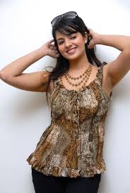 Beauty Galore HD : Saloni Aswani Relax Cozy At Telugumayyi Movie Interview