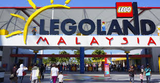 Rm70 off admission legoland malaysia theme park + sea life combo ticket legoland malaysia theme park + waterpark combo with maybank cards, you can now enjoy rm70 savings on theme park only or combo. 3d2n Legoland 1 Day Combo Package Ground Tripfez Travel