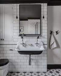 20 stunning black white bathrooms