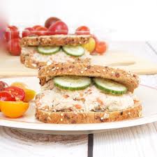 mayo free tuna hummus salad sandwich