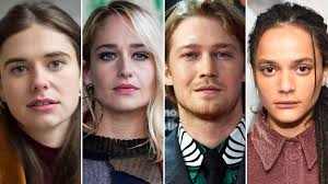 The singer gave a shoutout to her boyfriend joe alwyn, and best friends blake lively and ryan reynolds. Conversations With Friends Cast Includes Christmas Carol Star Joe Alwyn Bbc News